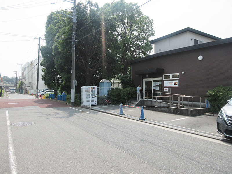 サンジェルマン 駐車場は何台?