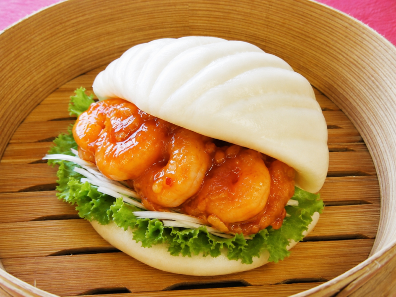 貝割バーガー　角煮とかを挟む中華まん
